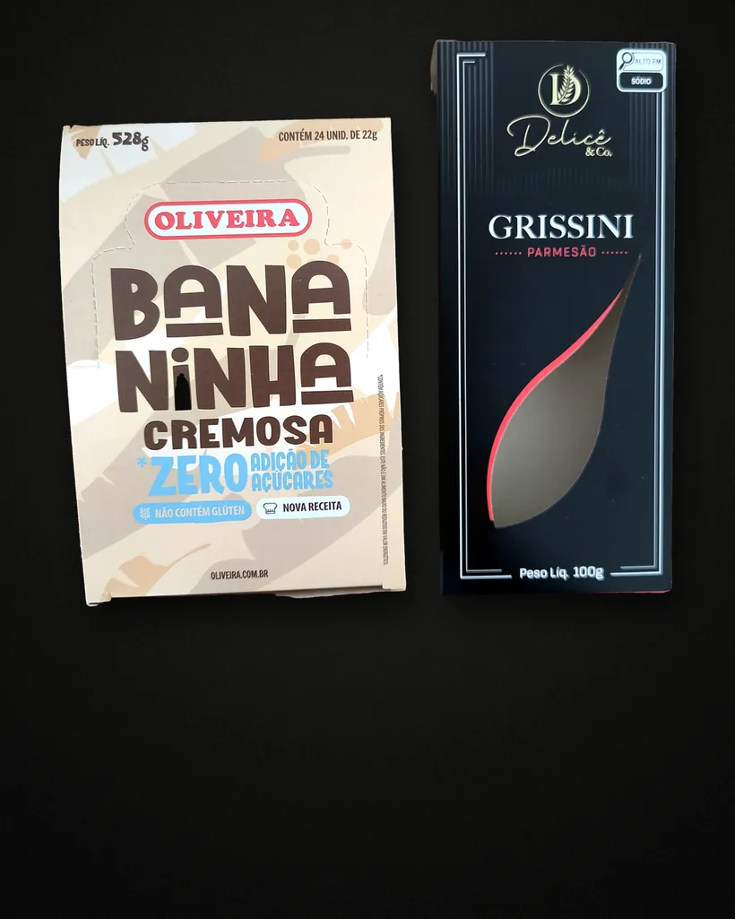 Embalagens de papelcartão da Bananinha Cremosa Oliveira e do Grissini Delicê